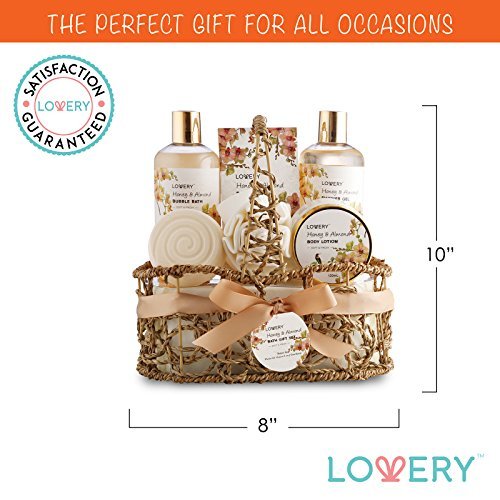Luxury Spa Honey & Almond Gift Basket for Mom, Wife, Grandma, Daughter – Bath & Body Set with Shower Gel, Bubble Bath, Lotion, Salts, Bath Bomb & Puff in Handmade Basket Avelisse