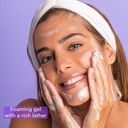 Apivita Cleansing Foam - Hydrating & Soothing Creamy Foam for Face & Eyes with Olive, Lavender & Propolis Avelisse