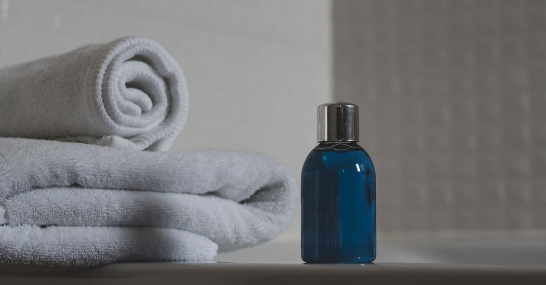 Shampoo and conditioner sets on a UK bathroom shelf, illustrating how to choose the right duo.