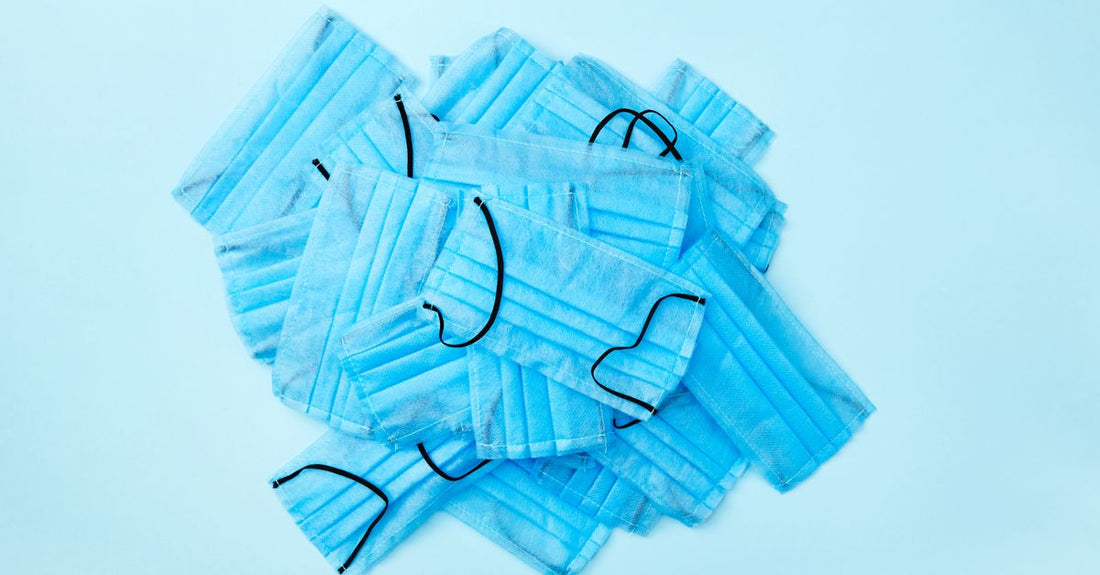 A collection of the best cloths & towelettes 2026 arranged on a bright surface, including soft disposable towels and biodegradable wipes.