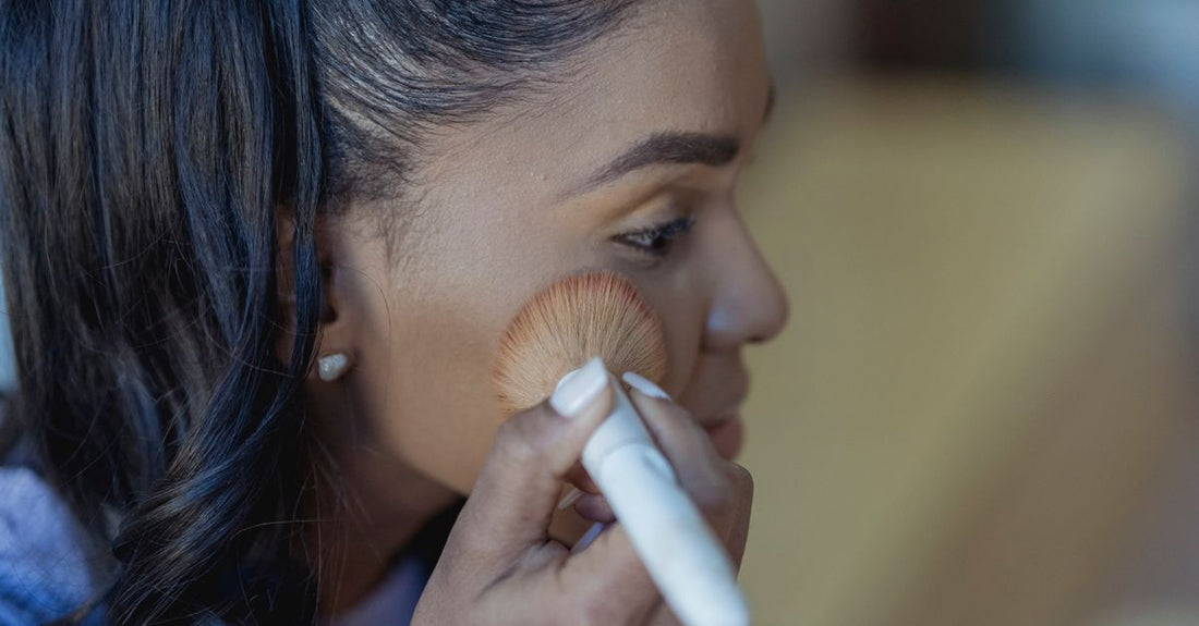 A selection of angled contour makeup brushes in a beauty flatlay — how to choose contour brushes for sculpting