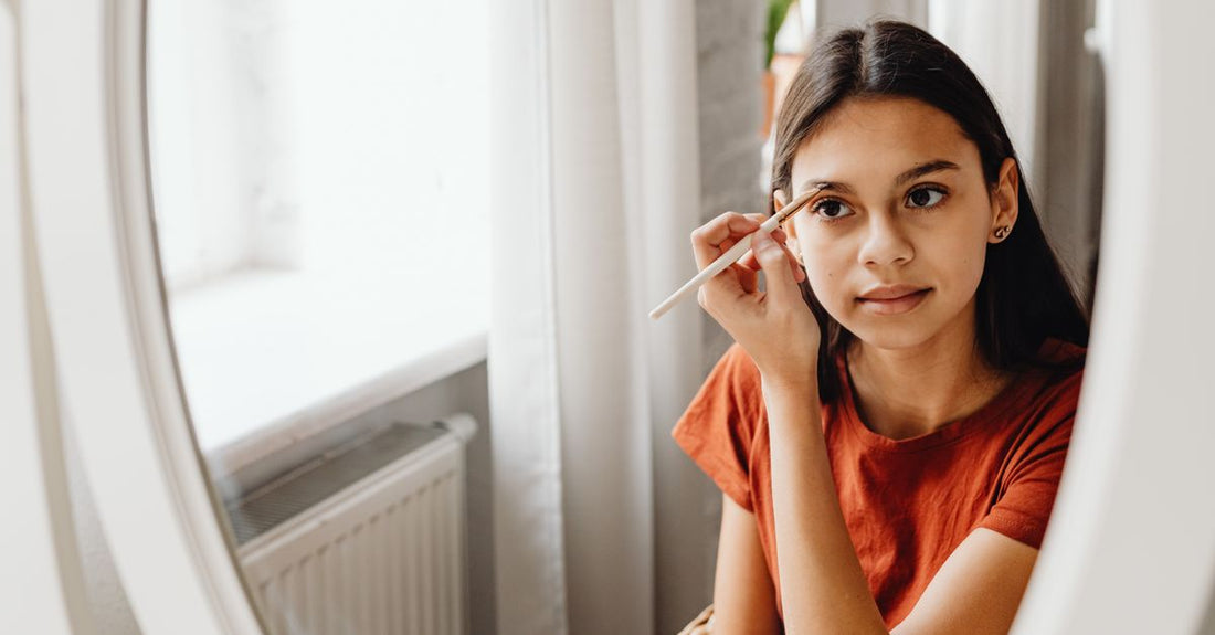 A selection of affordable eyebrow pencils on a clean white background, demonstrating the best drugstore eyebrow pencil options for UK shoppers.