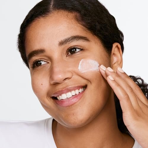 Clinique Exfoliating Face Scrub with Salicylic Acid for Oily Skin – Refreshing & Refining, 3.4 Fl Oz Avelisse