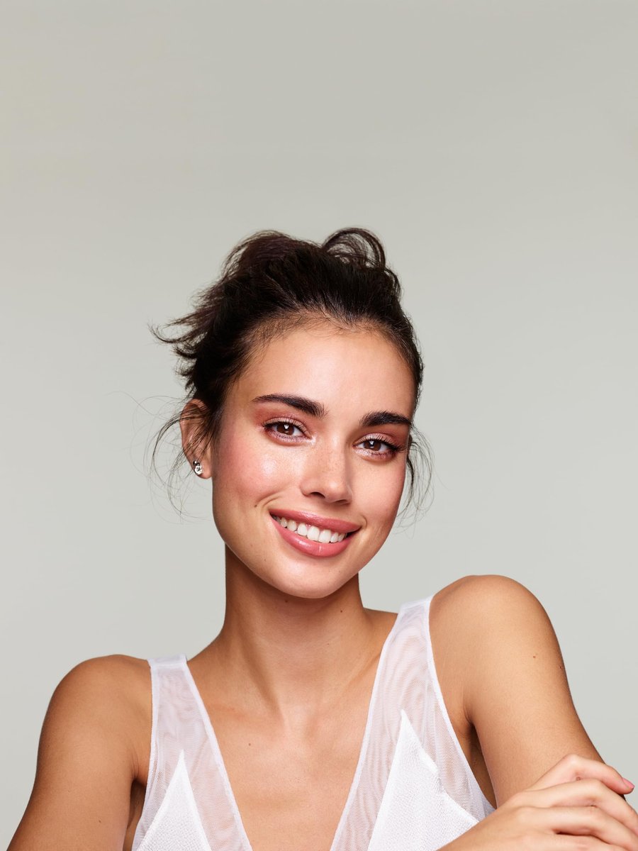 COVERGIRL Classic Color Blush Natural Glow 570 - 0.3 oz - görsel 7