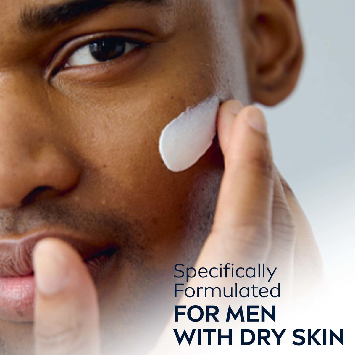 NIVEA MEN Maximum Hydration Face Lotion SPF 15 - 4 Pack of 2.5 Fl Oz Tubes Avelisse