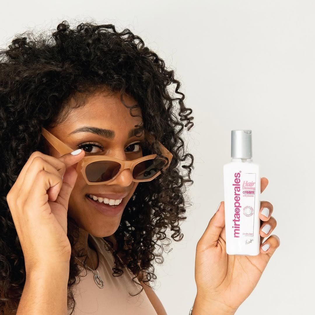 Mirta De Perales Cream Hairdressing with Placenta for Dry, Dull & Frizz-Prone Hair - Daily Styling Cream with Soy Placenta Extract & Mineral Oil - Restores Softness, Shine, Smoothness & Protection (8 oz) Avelisse