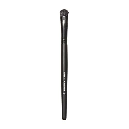 e.l.f. Eyeshadow "C" Brush – Curved Eyeshadow Brush for Blending & Diffusing, Smoky Eye Essential, Vegan & Cruelty-Free - görsel 2