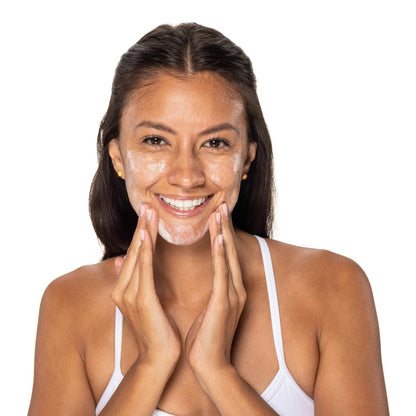 Neutrogena Liquid Gentle Foaming Face Wash with Glycerin, Oil-Free & Hypoallergenic Skin Care Cleanser, Fragrance-Free Moisturizing Facial Cleanser for Daily Use, 8 fl. oz Avelisse