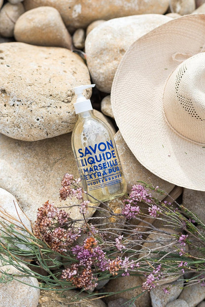 La Compagnie de Provence Savon de Marseille Extra Pure Liquid Soap - Mediterranean Sea - 16.7 fl oz Glass Pump Bottle Avelisse