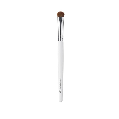 e.l.f. Small Eyeshadow Brush – Precision Eye Contouring & Blending Brush with Curved Design, Vegan & Cruelty-Free
