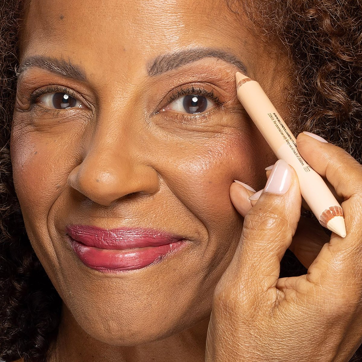 billion dollar brows Duo Brow Highlighter & Concealer Pencil – Universal Shade for Lifting and Highlighting Eyebrows Avelisse