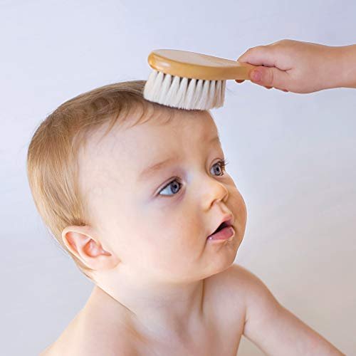 Green Sprouts Baby Brush & Comb Set – Natural Wood & Bristles for Gentle Hair Care - görsel 3