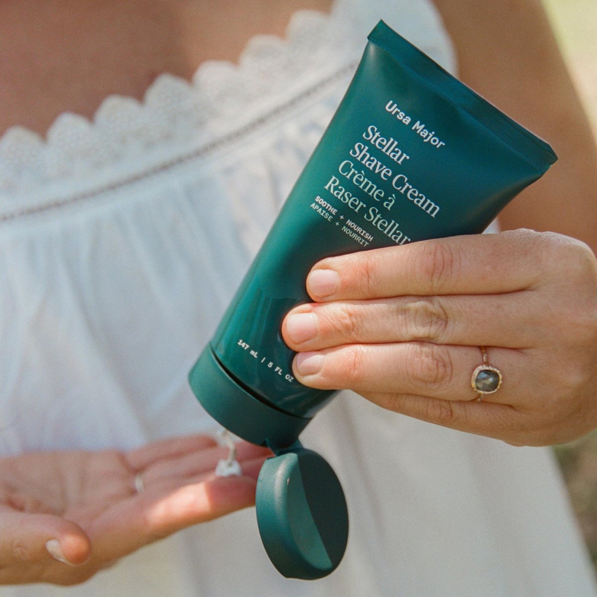 Ursa Major Natural Shave Cream – Non-Irritating, Vegan & Cruelty-Free Shaving Cream for Men and Women, 5 oz Avelisse