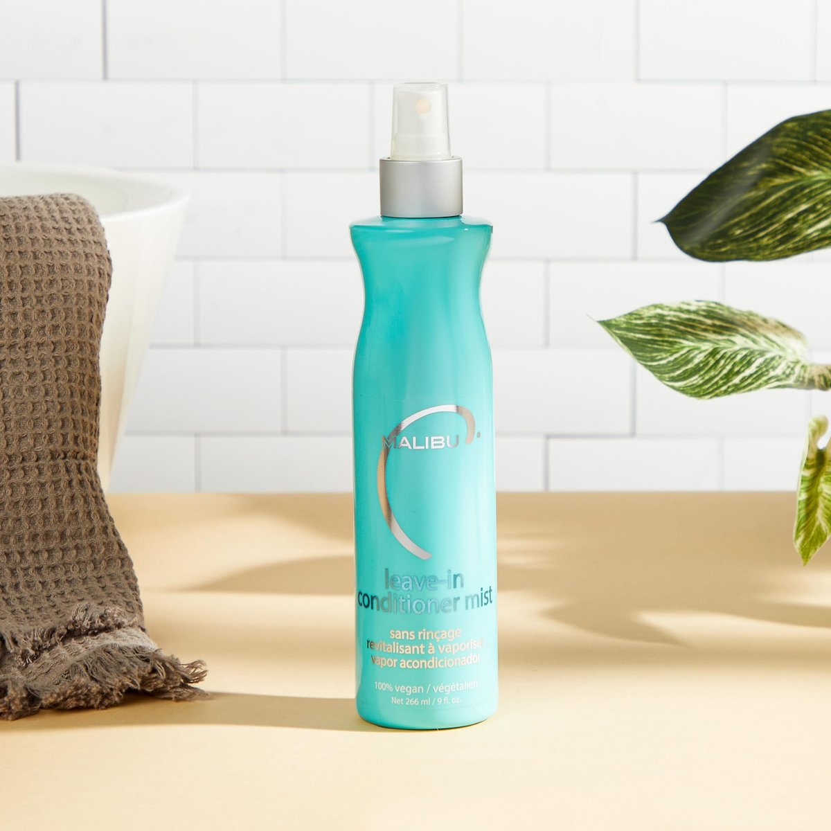 Malibu C Leave In Conditioner & Moisturizing Heat Protectant for Hair - Daily & Post Swim Detangler Spray for Adults & Kids, UV Protection to Help Prevent Color Fading, 9 oz - görsel 9