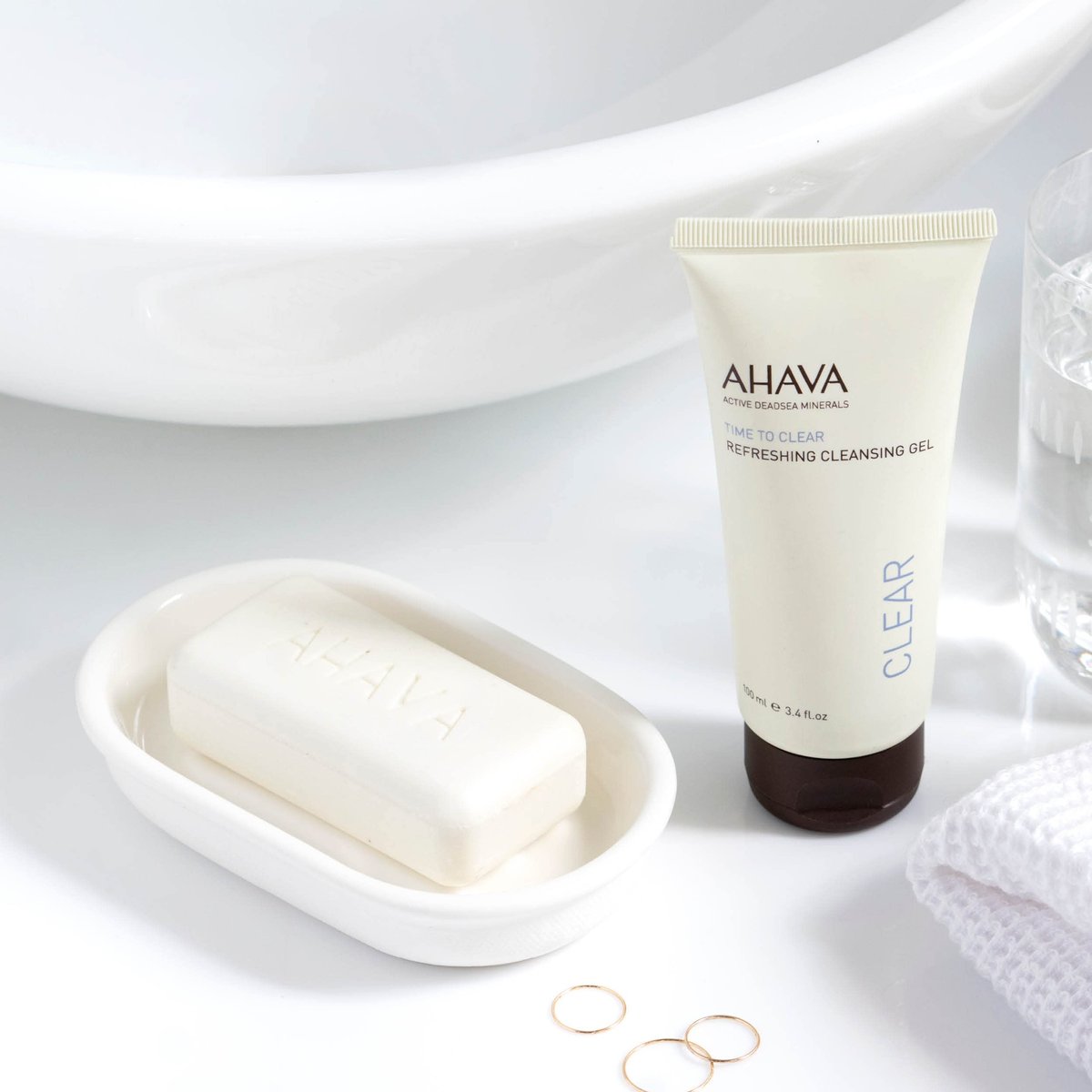 AHAVA Refreshing Cleansing Gel – Soapless Face Wash with Osmoter, Ginger Root & Vitamin E, 3.4 Fl Oz Avelisse