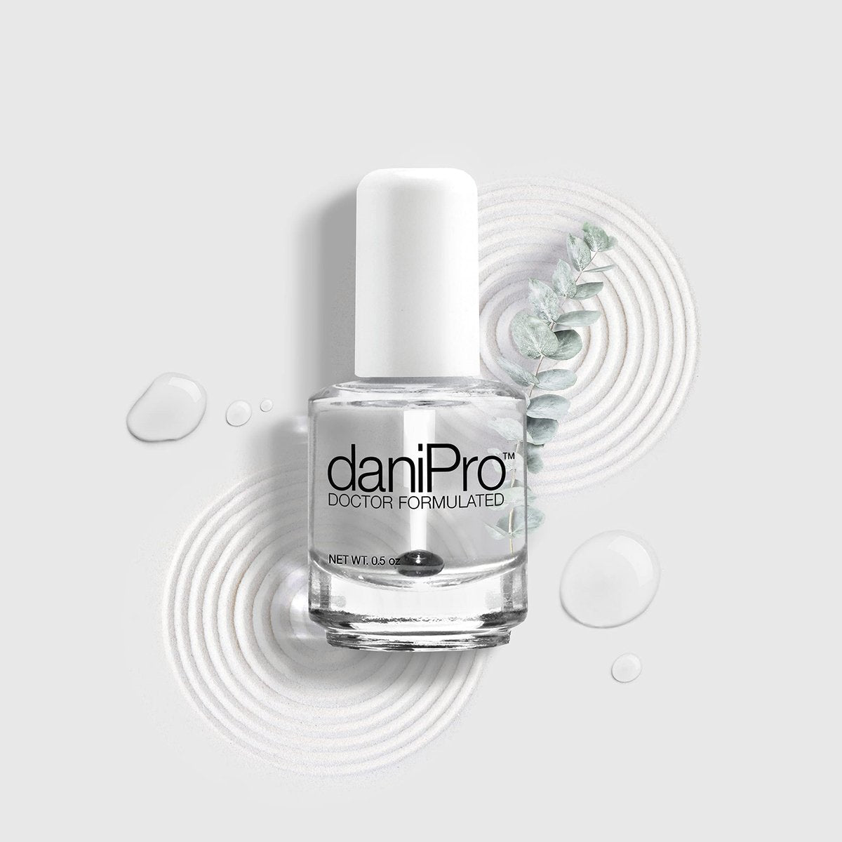daniPro Doctor-Formulated Clear Base Coat Nail Polish – Strengthening Base Coat with Undecylenic Acid, Biotin & Vitamins for Healthier Nails (0.5 oz, Made in USA) Avelisse