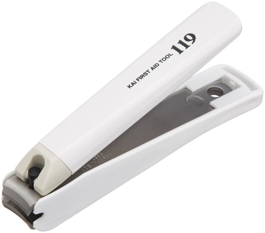 KAI 119 Nail Clippers 001 M (Curve Blade) - Precision Stainless Steel Fingernail Clippers, Silver, Size S