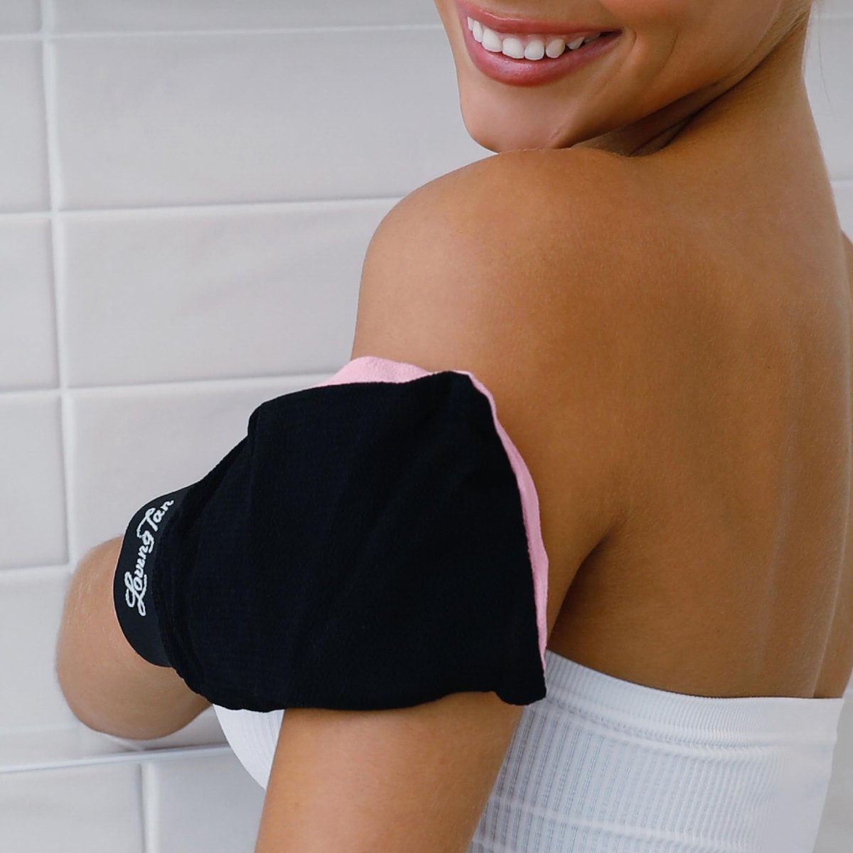 Loving Tan Reusable Self Tanner Removing & Skin Polishing Glove - Exfoliating with Light & Heavy Options, Washable & Durable Design, Suited for All Skin Types Avelisse