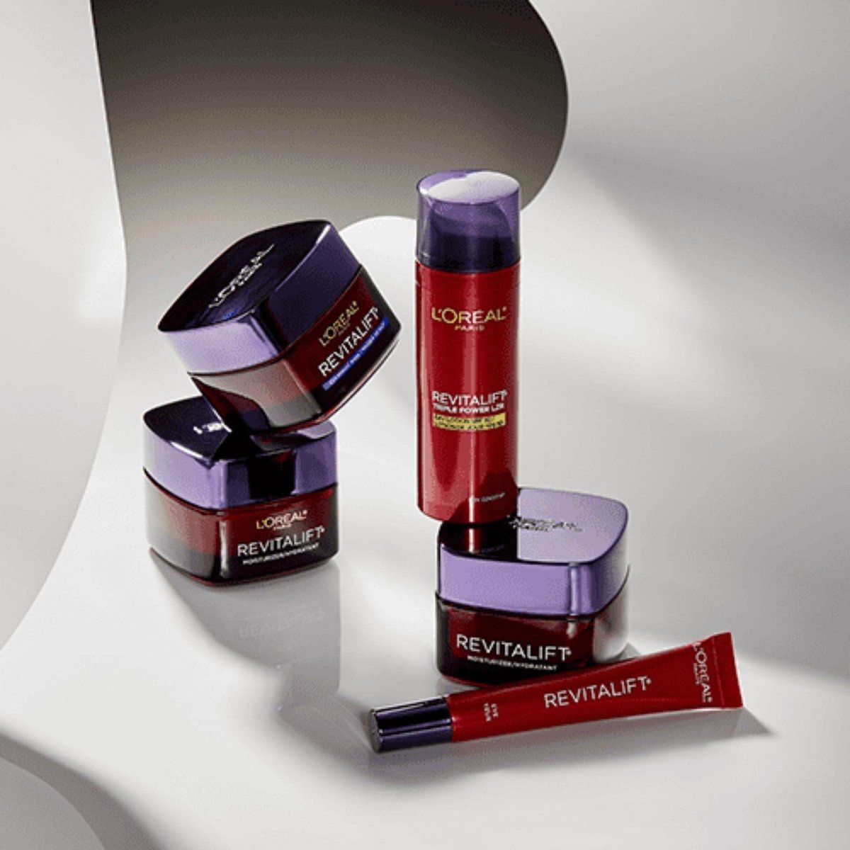 L'Oreal Paris Revitalift Triple Power Anti-Aging Overnight Mask with Pro Retinol, Hyaluronic Acid & Vitamin C, Reduce Wrinkles, 1.7 Oz - görsel 15