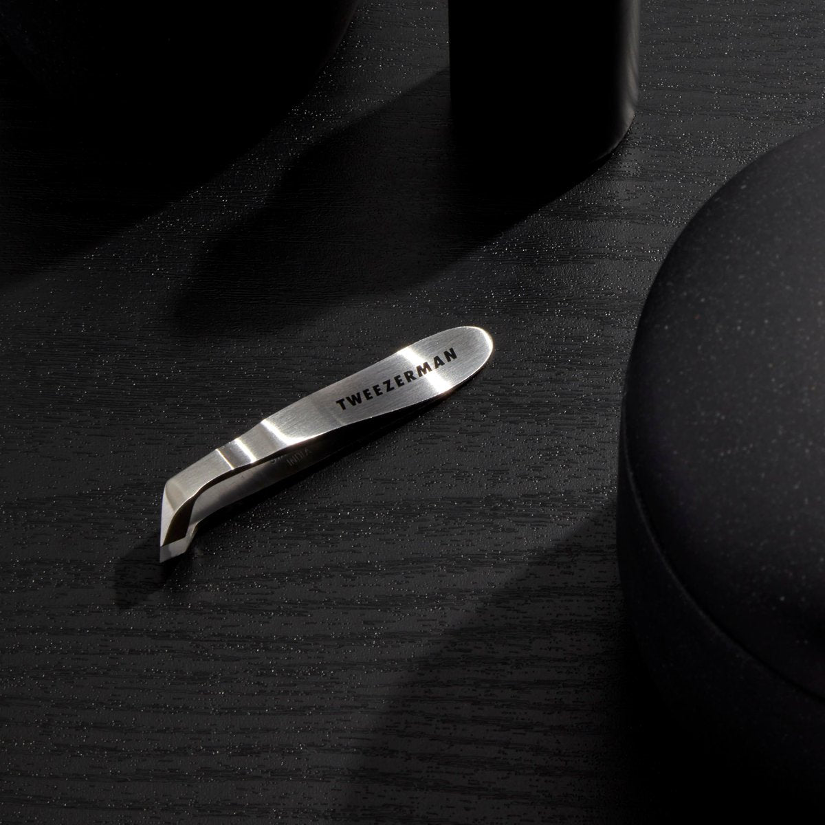 Tweezerman Mini Squeeze Cuticle Nipper – Precision Stainless Steel Cuticle Nipper for At-Home Manicure & Pedicure - görsel 9