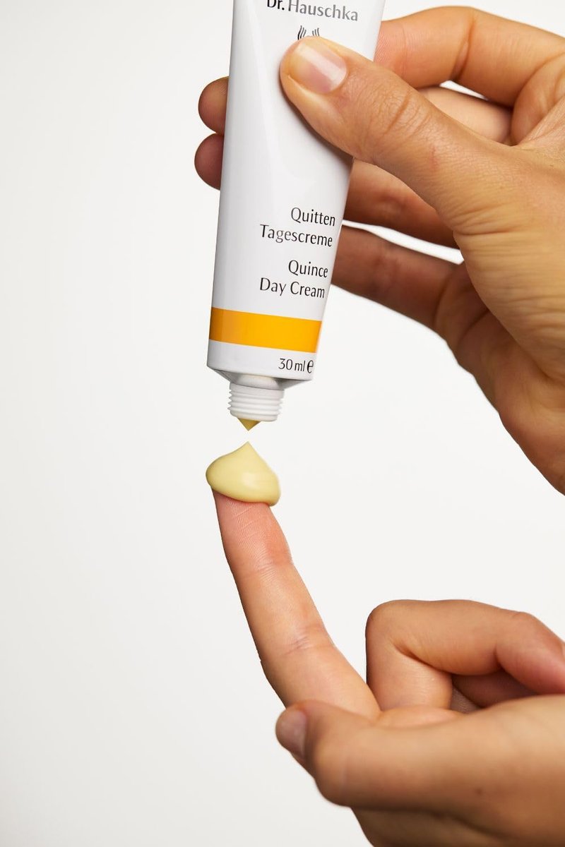 Dr. Hauschka Quince Day Cream – Refreshing & Protective Face Moisturizer, 1.0 fl oz Avelisse