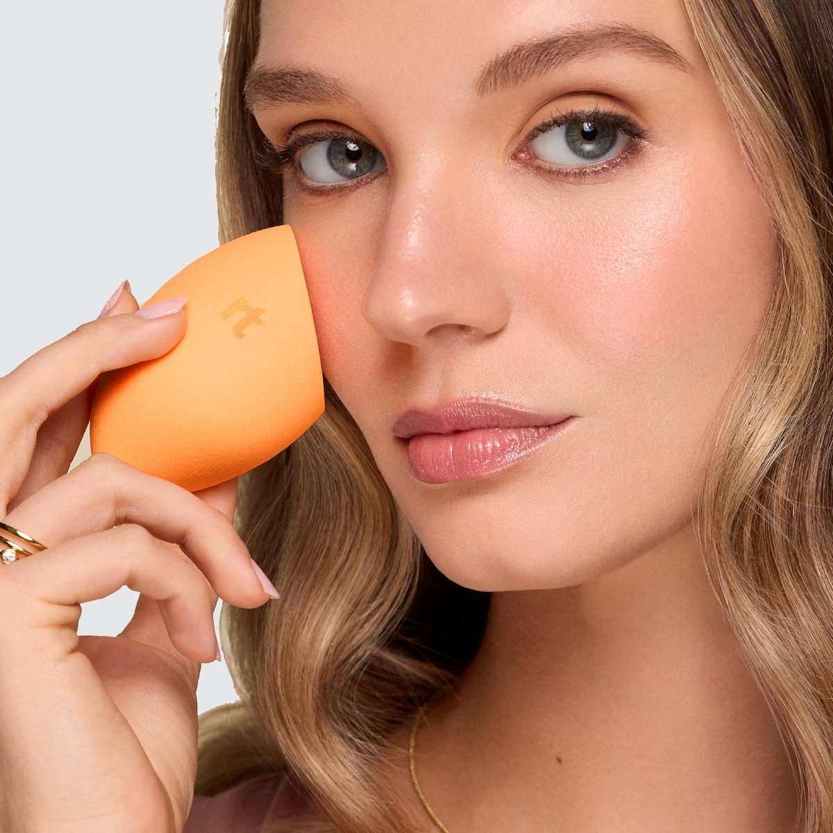 Real Techniques Miracle Complexion Sponge Duo – 2 Count Orange Makeup Blending Sponge - görsel 11