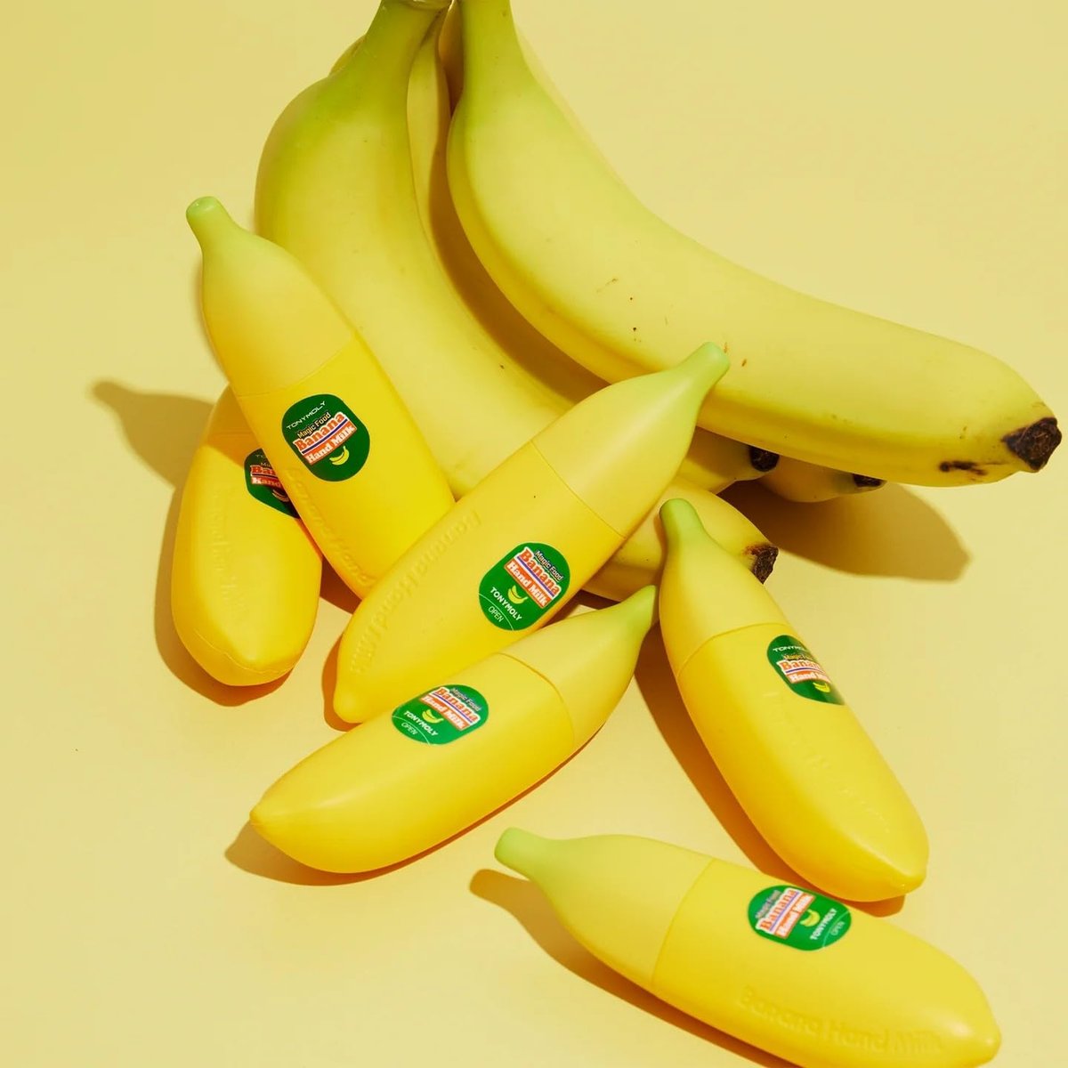 TONYMOLY Banana Hand Cream – Nourishing & Hydrating Hand Lotion with Banana Extract, Milk Protein & Shea Butter – Moisturizing Cream for Dry, Rough, Cracked Hands, 1.52 oz - görsel 3