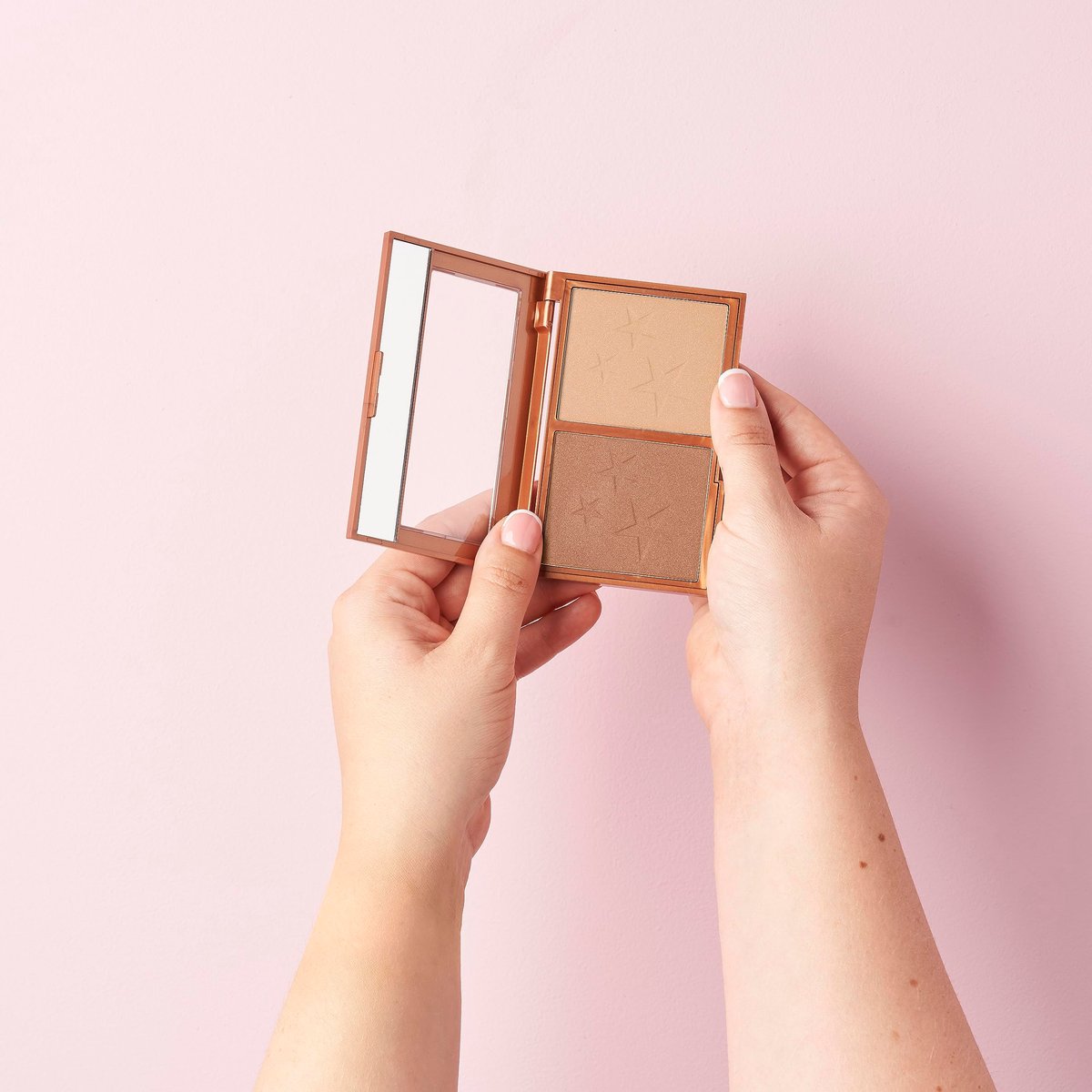 W7 Hollywood Bronze & Glow Pressed Powder Duo - Shimmer Bronzer & Highlighter for Contouring & Highlighting, Vegan - görsel 9