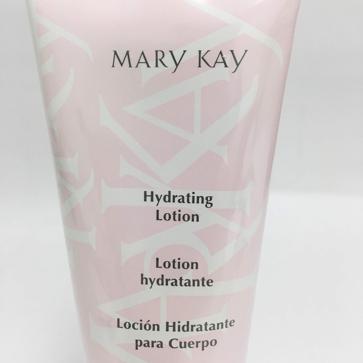 Mary Kay Hydrating Lotion - 6.5 fl oz Daily Moisturizer for Soft, Smooth Skin Avelisse