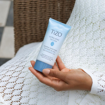 TiZO Ultra Zinc Non-Tinted SPF 40 Sunscreen – 20% Zinc Oxide, Broad Spectrum UVA/UVB Protection for Face & Body, 3.5 oz Avelisse