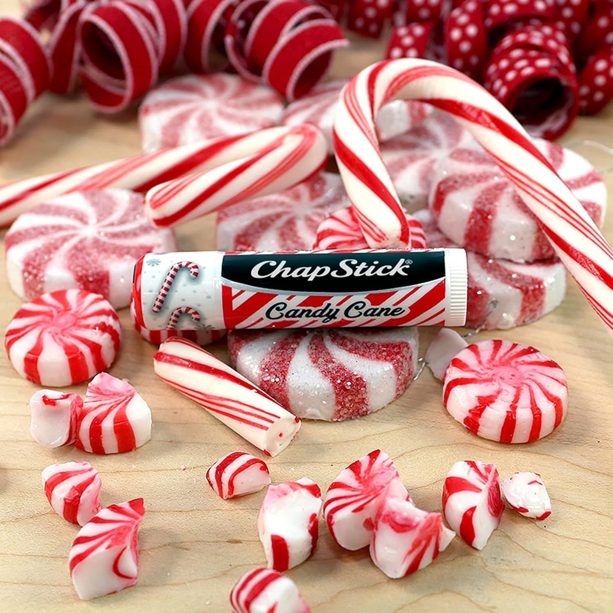 ChapStick Bulk Lip Balm, Candy Cane Packs (12 Sticks) – Fresh & Minty Lip Moisturizer, 0.15 Oz Each - görsel 8