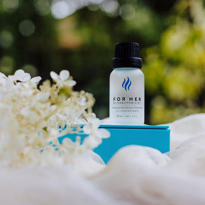 RawChemistry for Her - Pheromone Infused Perfume Oil - Elegance, Extra Strength (15ml Concentrate) Avelisse