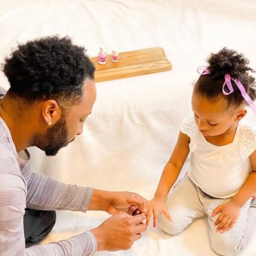 Piggy Paint 100% Non-Toxic Girls Nail Polish - PURRfect Paws Pet (4 Polish + Nail Art Gift Set) Avelisse