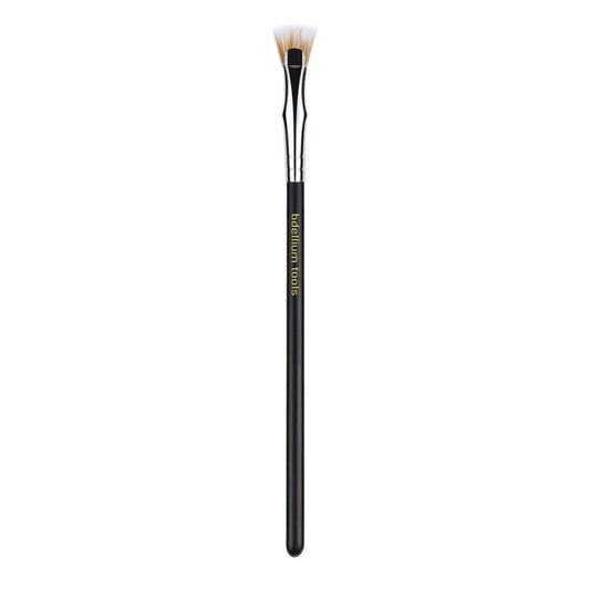 Bdellium Tools Professional Maestro Series 730 Bent Mascara Fan Brush - Soft Synthetic Fibers for Flawless Mascara Application (Black, 1pc)
