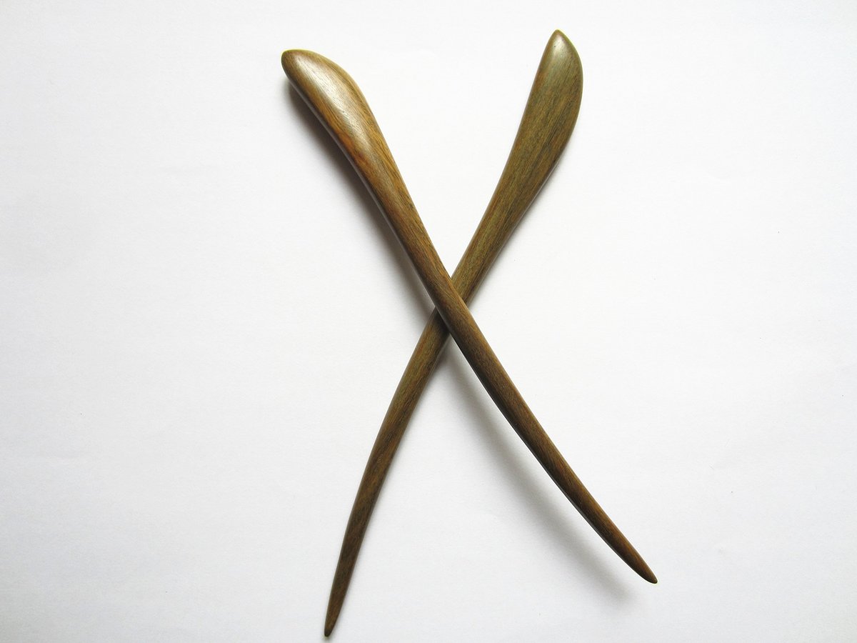 Natural Green Sandalwood Hair Sticks – Handmade Carved Swiming Fish Hair Pins, Pack of 2 - görsel 7