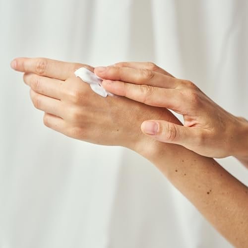 Kamill Hand and Nail Cream Classic with Natural Chamomile, 3.4 fl oz (Pack of 2) Avelisse