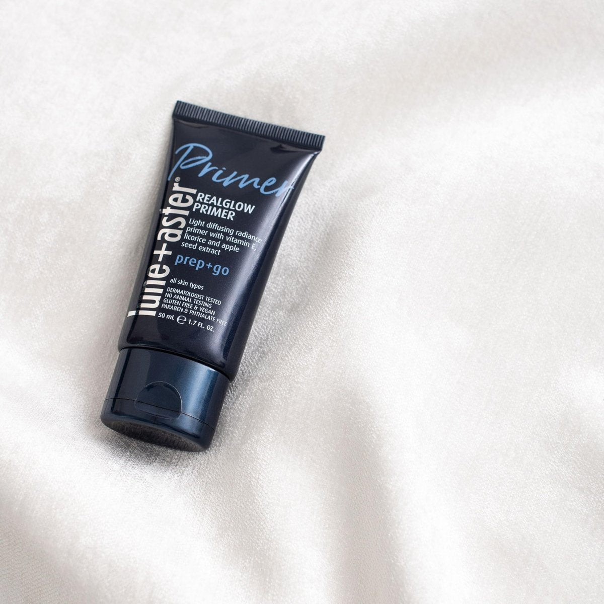 Lune+Aster RealGlow Primer - Sheer Illuminating Primer for Radiant Skin | Vitamin E & Licorice Extract | Vegan, Gluten-Free | Made in USA - 1.7 Fl Oz Avelisse
