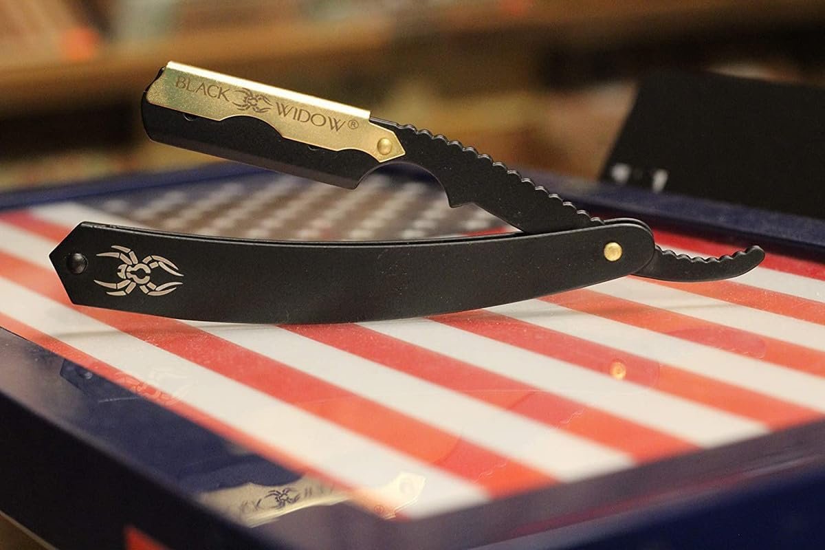 Black Widow Professional Straight Razor – Matte Black & 24K Gold Plated Finish, Stainless Steel Shavette for Men, Swing Lock Grip, Includes 10 Blades Avelisse