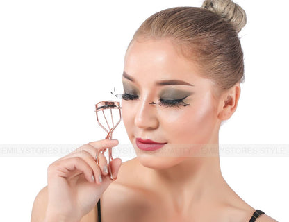 Professional Metal Eyelash Curler with 2 Replacement Silicone Pads – Pinch-Free, Pain-Free Lash Curler for All Eye Shapes (Gold, 3-Piece Set)