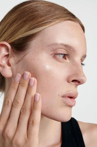 Dr. Hauschka Tinted Day Cream - 1 Fl Oz Natural Light Coverage Moisturizer Avelisse
