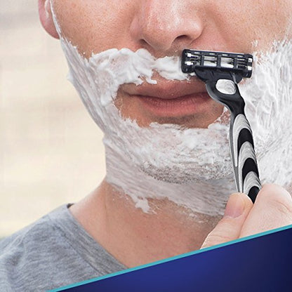 Gillette Mach3 Men's Razor – Handle & 3 Blade Refills for a Smooth, Close Shave