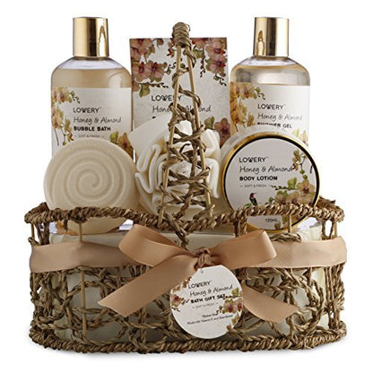 Luxury Spa Honey & Almond Gift Basket for Mom, Wife, Grandma, Daughter – Bath & Body Set with Shower Gel, Bubble Bath, Lotion, Salts, Bath Bomb & Puff in Handmade Basket Avelisse