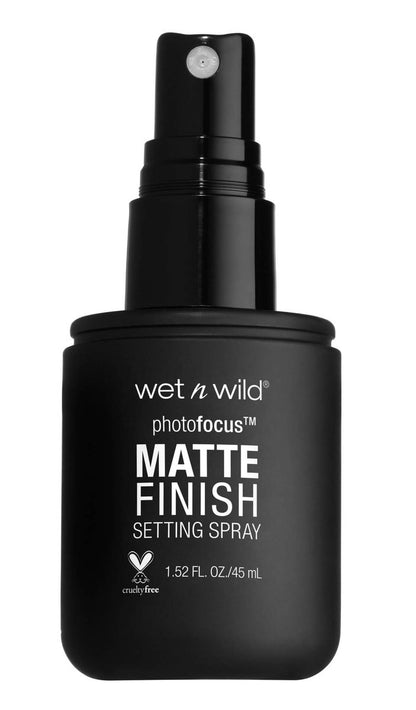 wet n wild Photo Focus Setting Mist - Matte Appeal, Lightweight & Nourishing Aloe Formula, Up to 24HR Wear, Vegan & Cruelty-Free