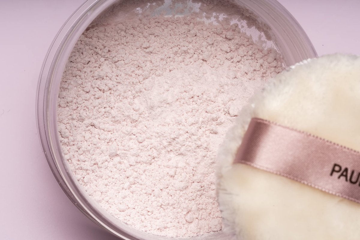 Paul & Joe Illuminating Loose Powder Refill - Radiant Finish Setting Powder - görsel 3