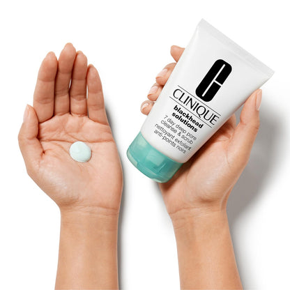 Clinique Blackhead Solutions 7 Day Deep Pore Cleanse & Scrub - Daily Face Cleanser with Salicylic Acid + Vitamin E for All Skin Types, 4.2 Fl Oz Avelisse