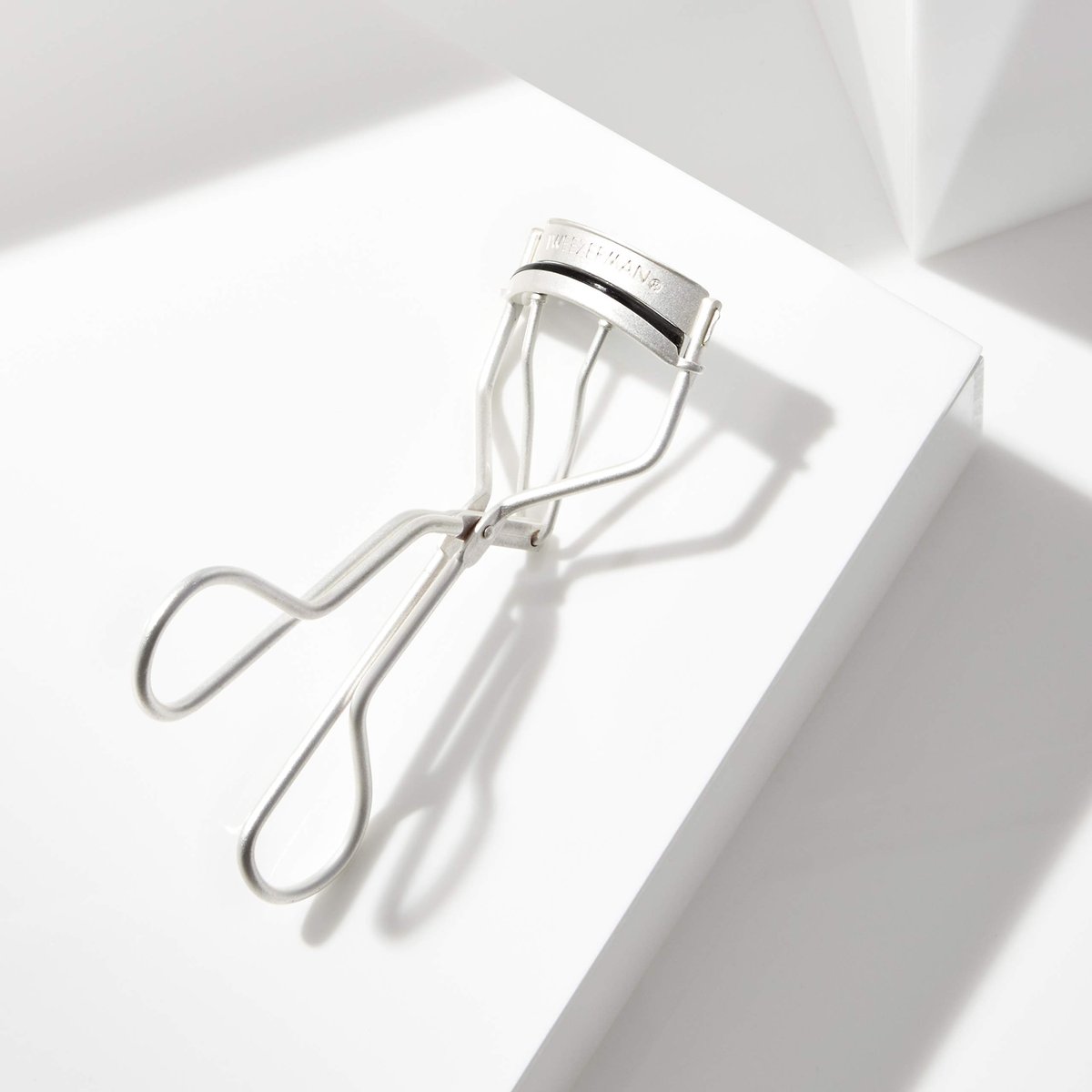 Tweezerman Curl 60 Metallic Eyelash Curler for Round Shaped Eyes - Precision Lash Lift Tool Avelisse