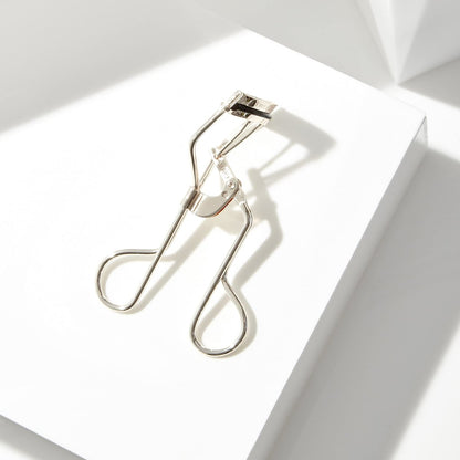 Tweezerman Curl 38 Rose Gold Lash Curler for Almond or Deep Set Eyes Avelisse