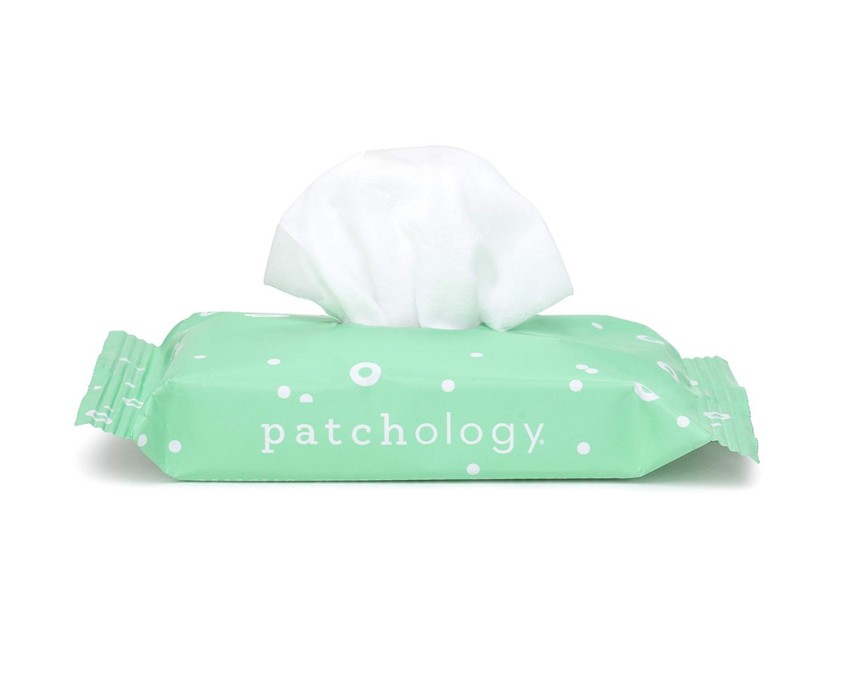 Patchology Clean AF Facial Cleansing Wipes - On-The-Go Refreshing Travel Size Face Wipes for Removing Dirt and Oil - Makeup Remover for Sensitive and Oily Skin (1 Pack, 15 Sheets) - görsel 3