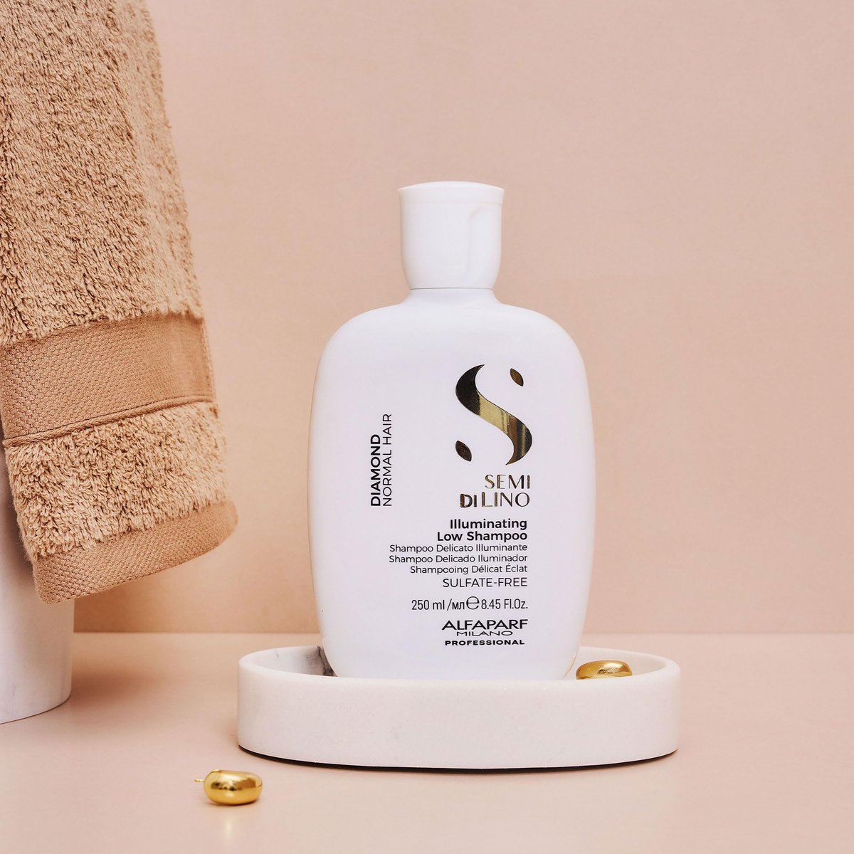 ALFAPARF MILANO Semi di Lino Diamond Shine Illuminating Sulfate Free Shampoo - Adds Gloss and Shine - Paraben and Paraffin Free - Safe on Color Treated Hair - Professional Salon Quality (8.45 Fl Oz) Avelisse