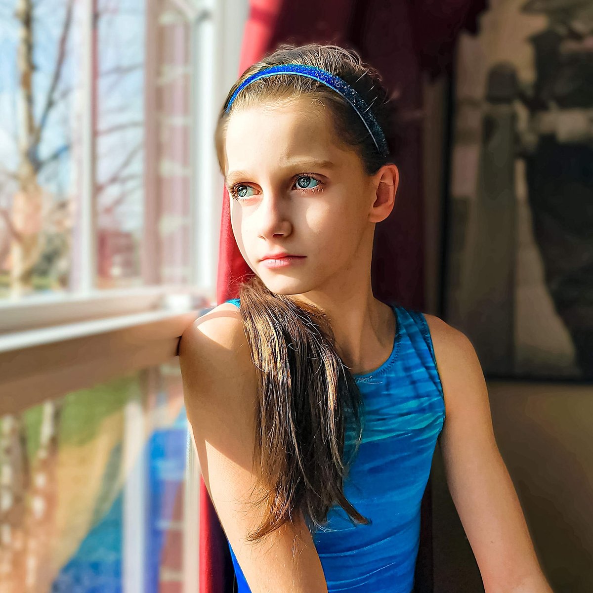 FROG SAC 6 Glitter Headbands for Girls - Adjustable Non-Slip Velvet Hair Bands for Kids, Sparkly Stretch Elastic Hair Accessories for Gymnastics, Teen Girls, Women Avelisse